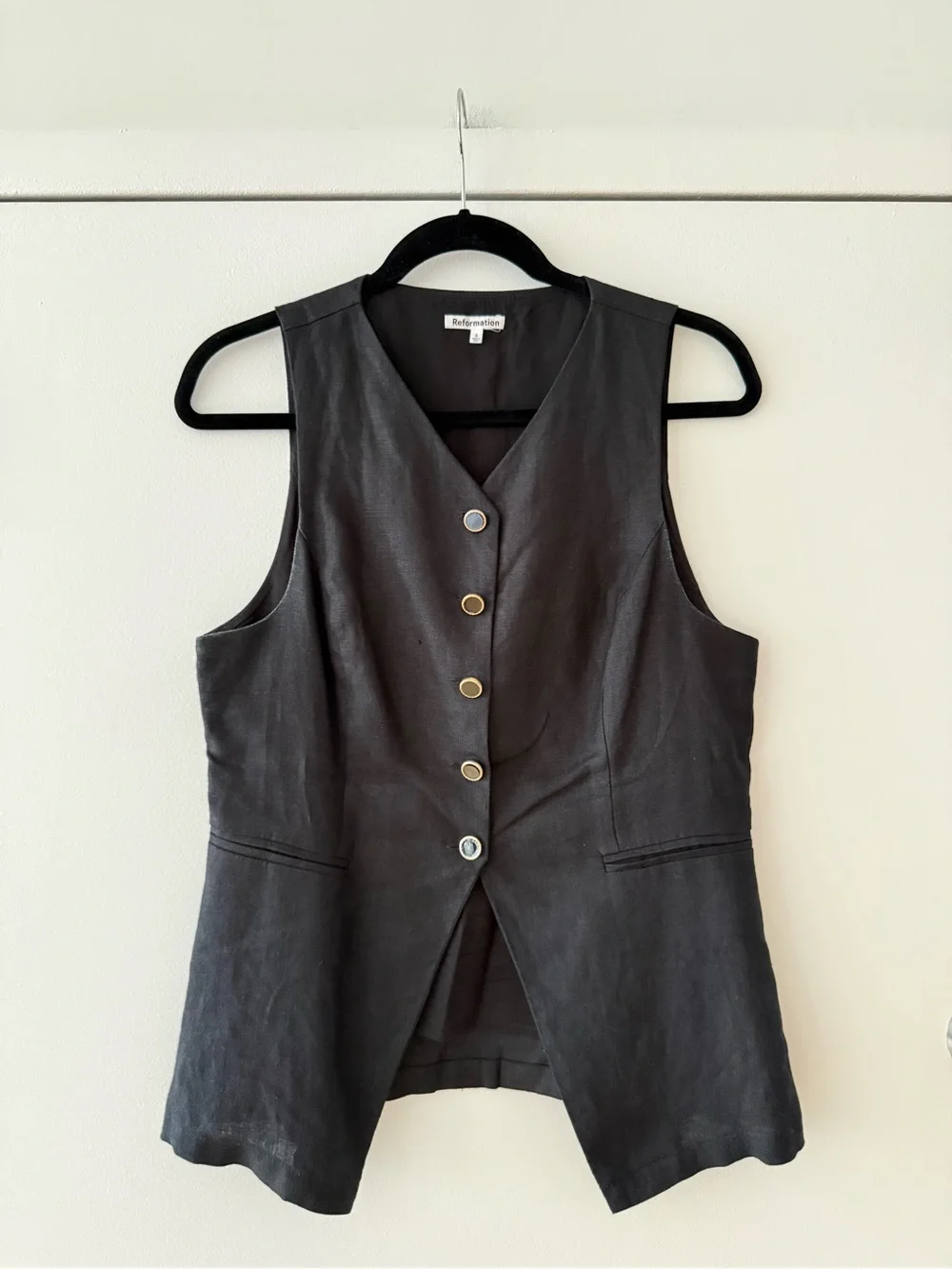 Reformation Aspen Linen Sleeveless Black Button-Front Vest